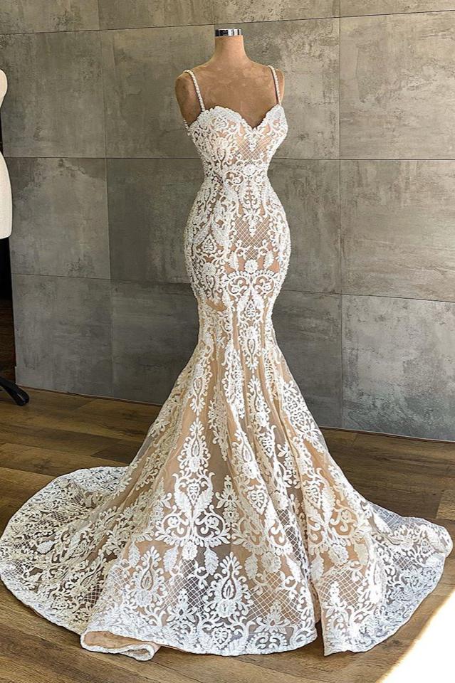 Bodenlanges, herzförmiges Brautkleid im Meerjungfrau-Stil mit Spaghettiträgern und Spitzenapplikationen