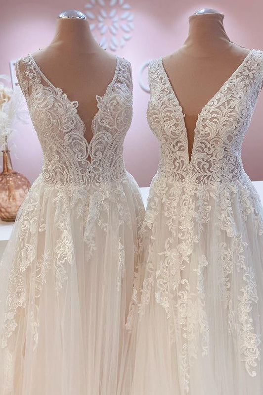 Rückenfreies A-Linien-Brautkleid aus Tüll mit breiten Trägern und Spitzenapplikationen