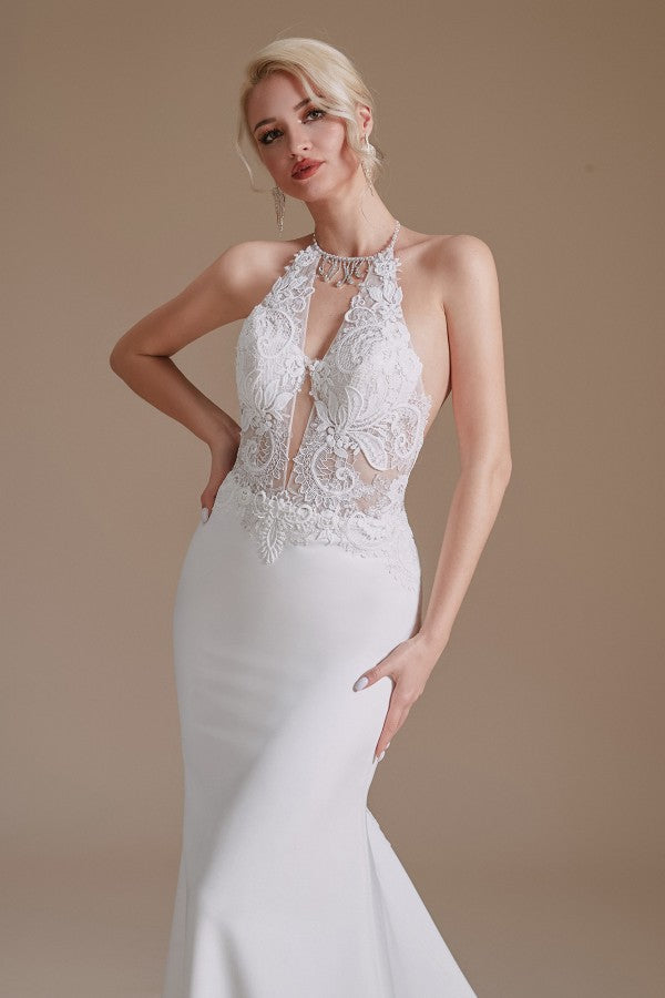 Bescheidenes langes, rückenfreies Satin-Brautkleid im Meerjungfrau-Stil mit Neckholder und Spitzenapplikationen