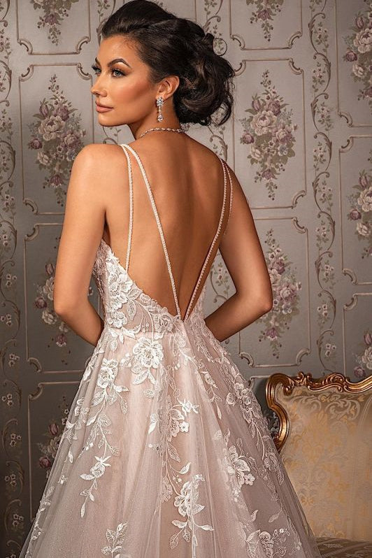 Ärmelloses A-Linien-Brautkleid aus Tüll mit V-Ausschnitt und Spitzenapplikationen