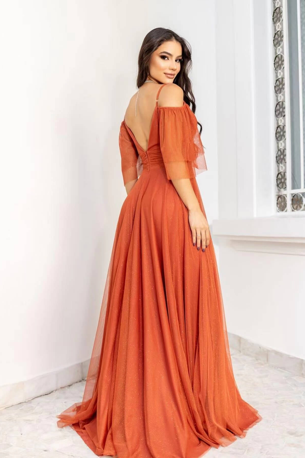 Boho-Tüll-Abschlussballkleid mit Spaghettiträgern in A-Linie