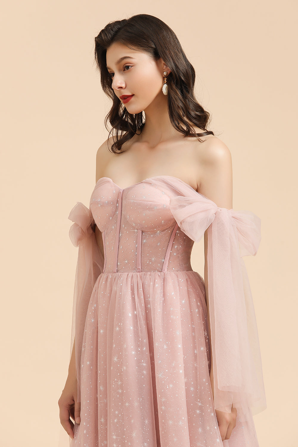 Finden Sie Schöne Brautjungfernkleider Lang Rosa Mit Ärmel online. Babyonlinedress.de bietet Große Auswahl von Brautjungfernkleider maßgeschneider.