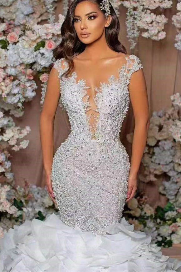 Glamouröses Meerjungfrau-Brautkleid mit Flügelärmeln, Spitzenapplikationen und Rüschen