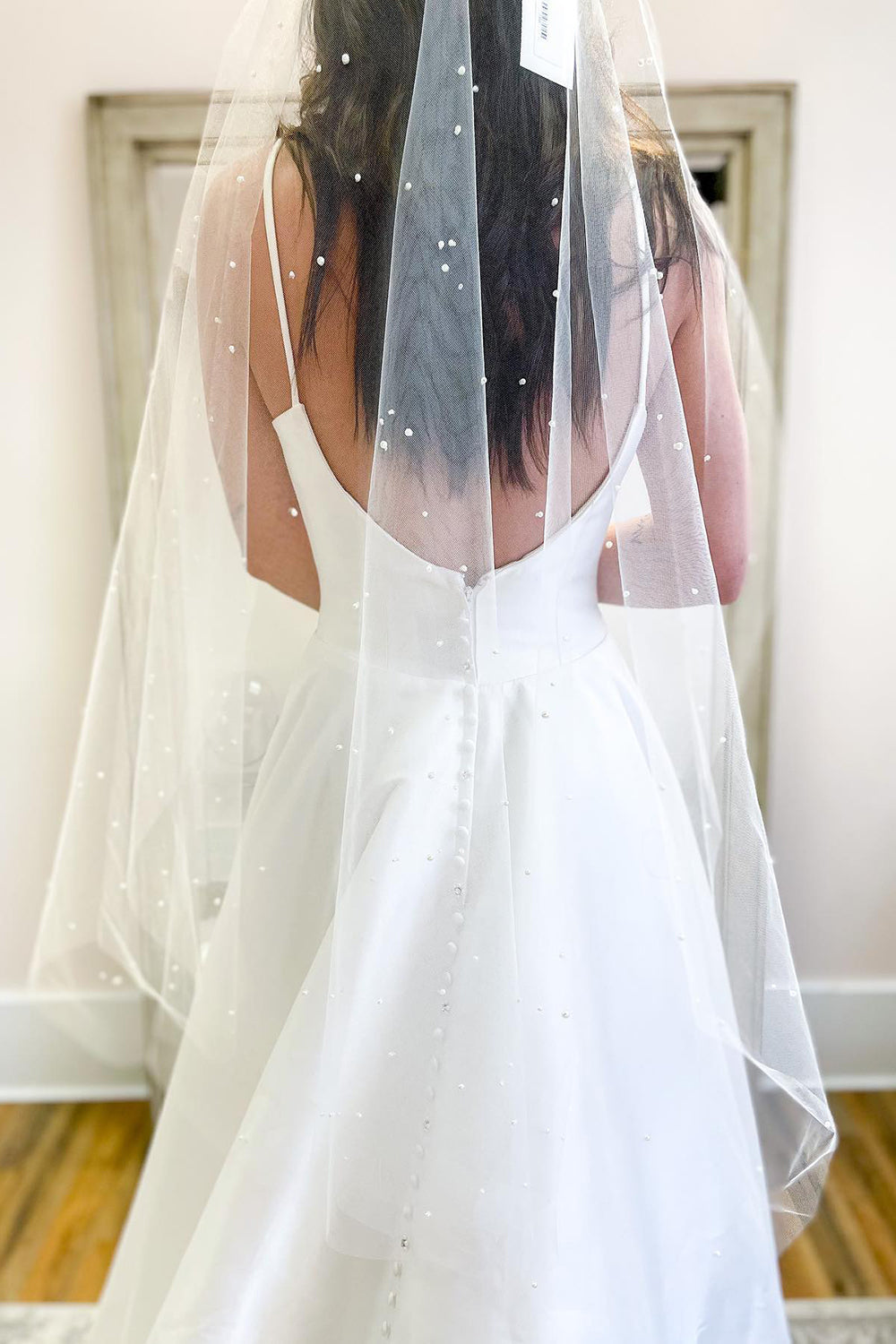 Glamouröses, herzförmiges Brautkleid in A-Linie mit Spaghettiträgern und rückenfreiem Satin