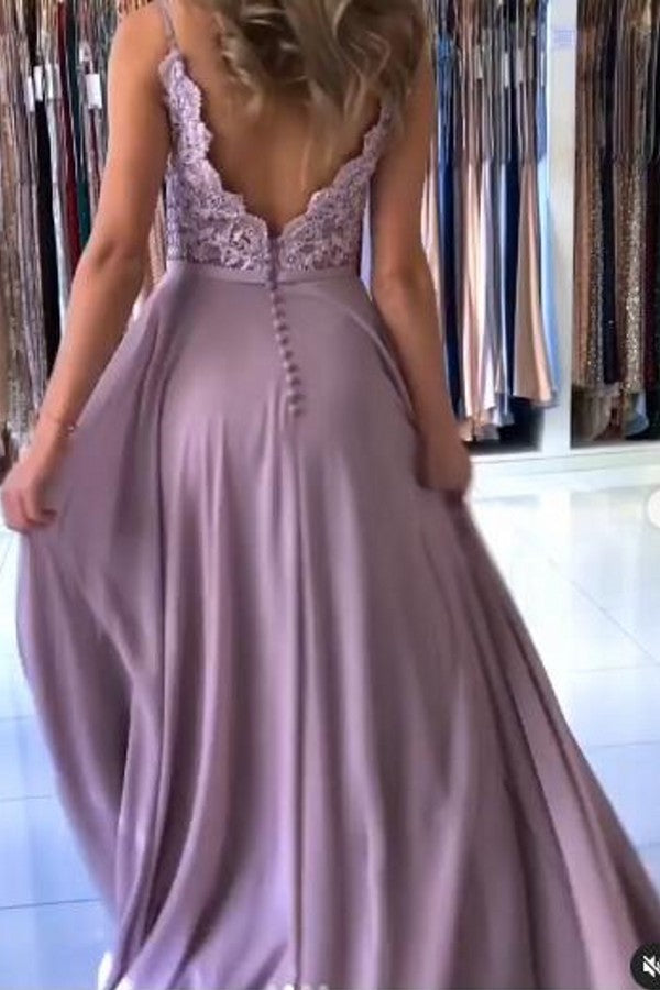 Meerjungfrau-Abschlussballkleid mit Spaghettiträgern, Applikation und Schlitz