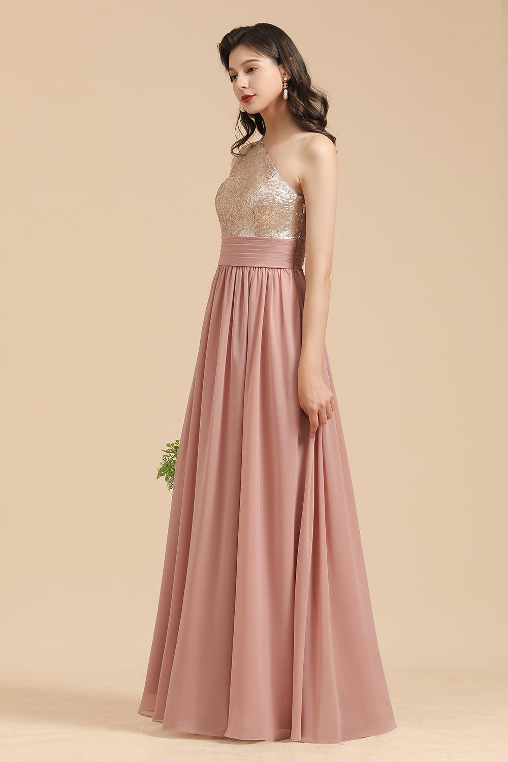 Hier können Sie Brautjungfernkleider Lang Altrosa online bei babyonlinedress.de. Chiffon Kleider Mit Glitzer für Sie zur Hochzeit gehen.
