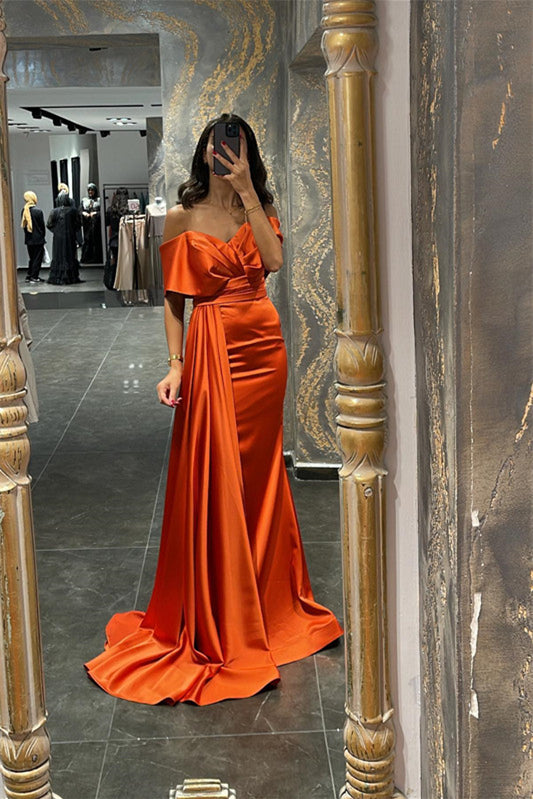 Erstaunliches orangefarbenes, schulterfreies Meerjungfrau-Abschlussballkleid mit Herzausschnitt
