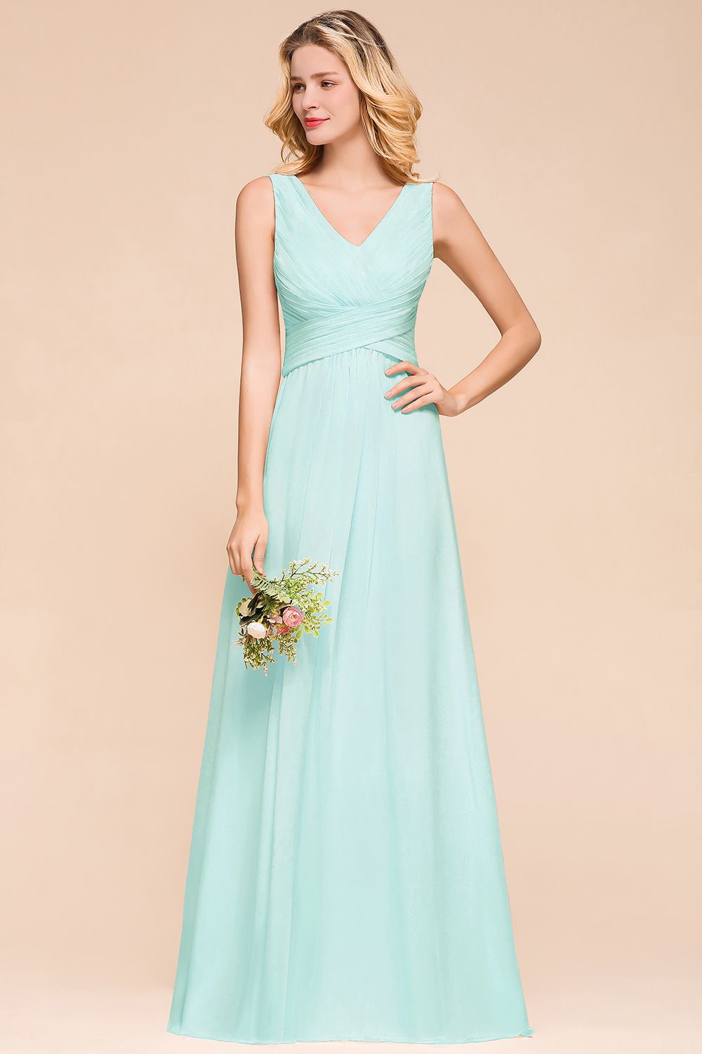 Bestellen Sie Mint Grün Brautjungfernkleider Lang online bei babyonlinedress.de. Günstiges Brautjungfernkleid aus Chiffon maß geschneidert bekommen.