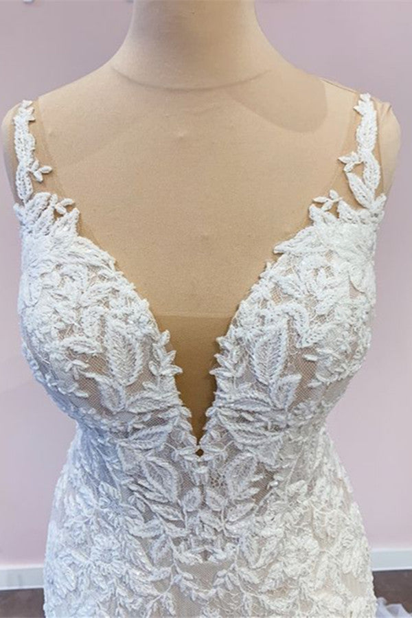 Atemberaubendes Brautkleid in A-Linie mit Spaghettiträgern, Tüll und applizierter Spitze