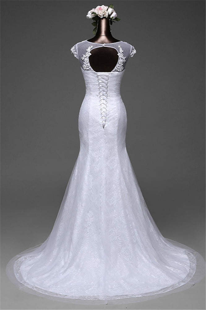 Langes Brautkleid aus Spitze im Meerjungfrau-Stil mit Tüll