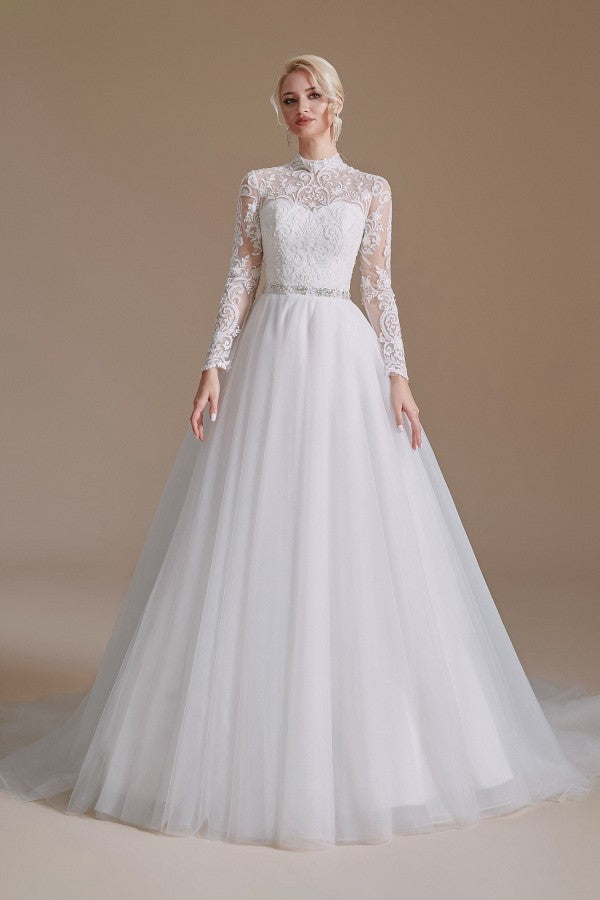 Schlichtes Brautkleid in A-Linie mit Stehkragen und langen Ärmeln aus Tüll