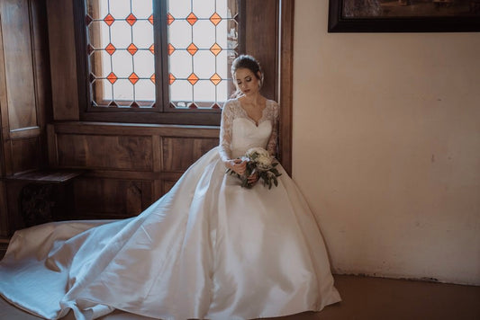 Scchöne Hochzeitskleider bei onlinedresses.de