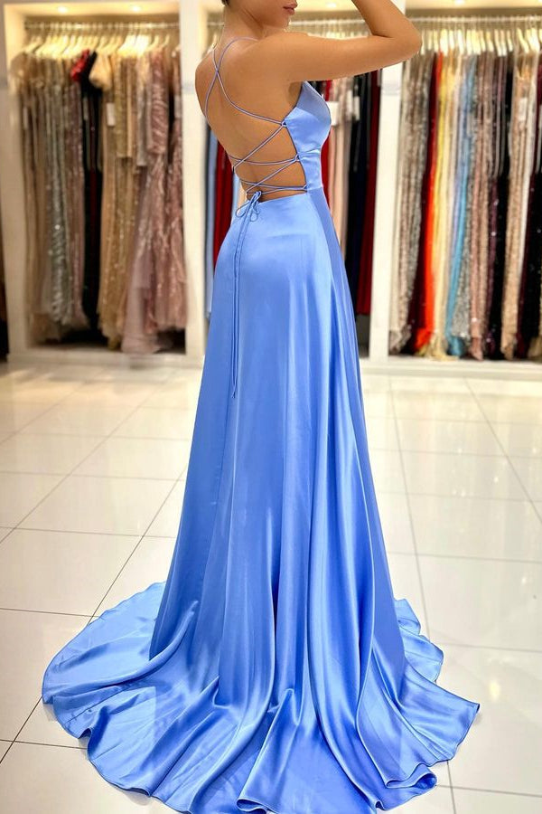 Hellblaues Ballkleid mit V-Ausschnitt, Spaghettiträgern und Schlitz