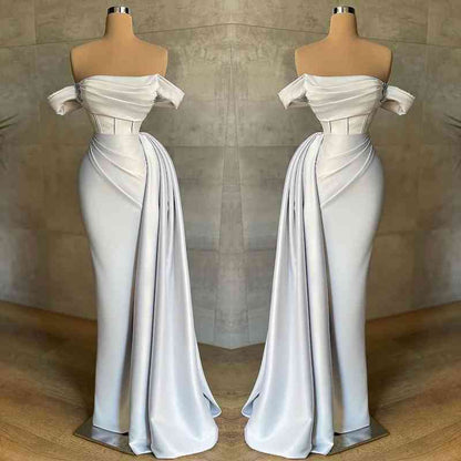 Ovlias Wunderschönes weißes, schulterfreies Ballkleid im Meerjungfrau-Stil mit Falten