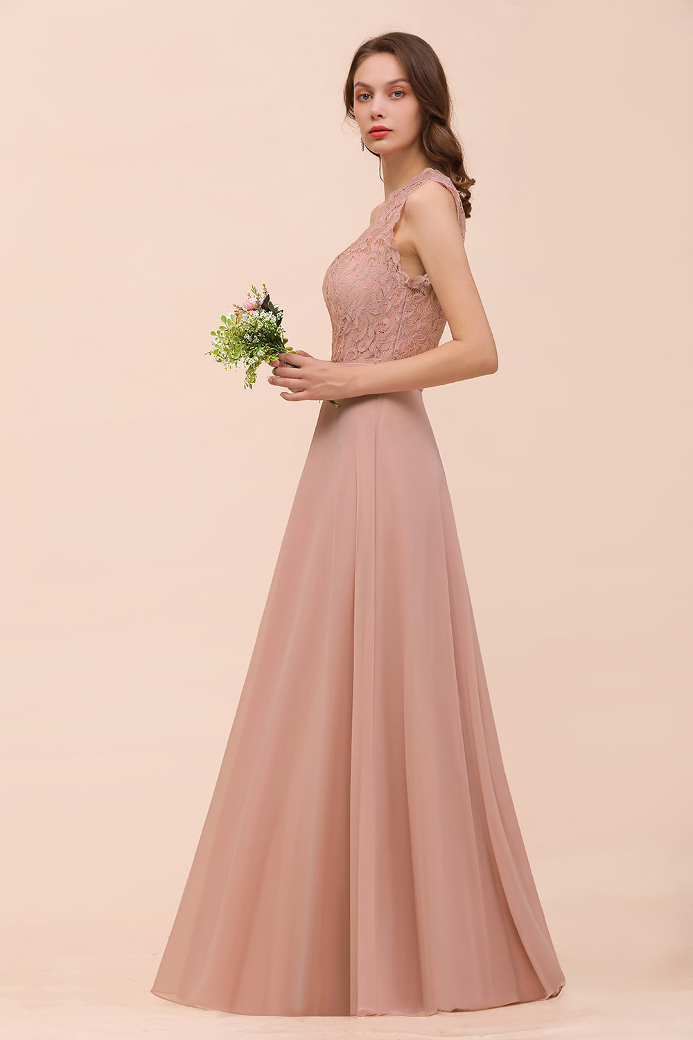 Suchen Sie Altrosa Brautjungfernkleider Lang Günstig online bei babyonlinedress.de. Etuikleider Chiffon Kleider maß geschneidert bekommen.