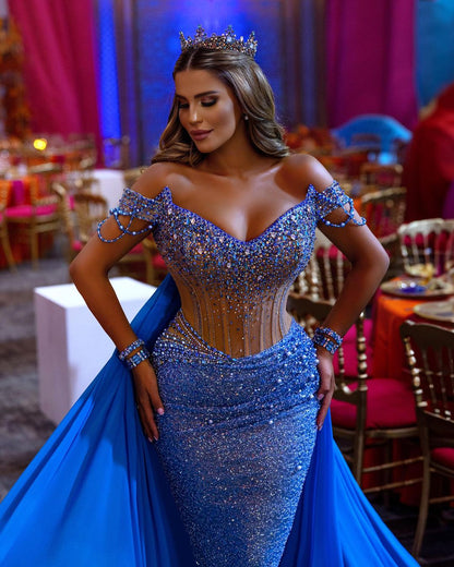 Blaues schweres Ballkleid mit Pailletten, schulterfrei, Perlen, V-Ausschnitt