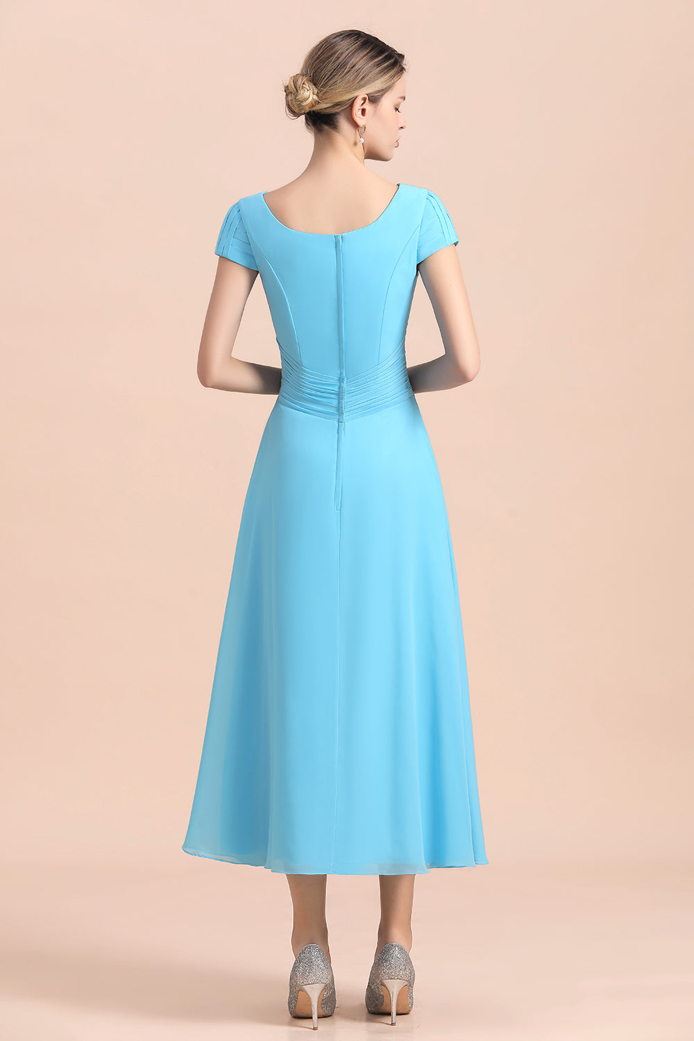 Finden Sie Günstige Brautmutterkleider Kurz Blau online bei babyonlinedress.de. Chiffon Kleider Günstig für Brautmutter online bestellen.