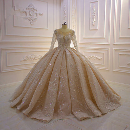 Bateau-Brautkleid mit langen Ärmeln, bodenlangem Ballkleid und Rüschen