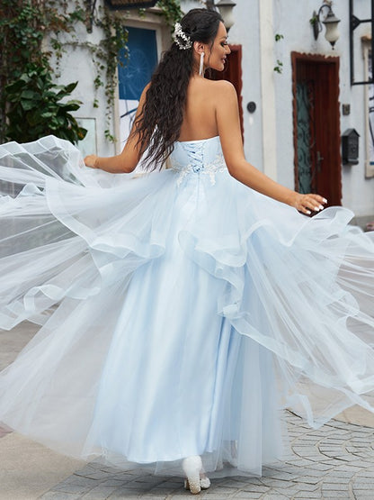 Babyblaues Tüll-Abschlussballkleid lang mit Applikation