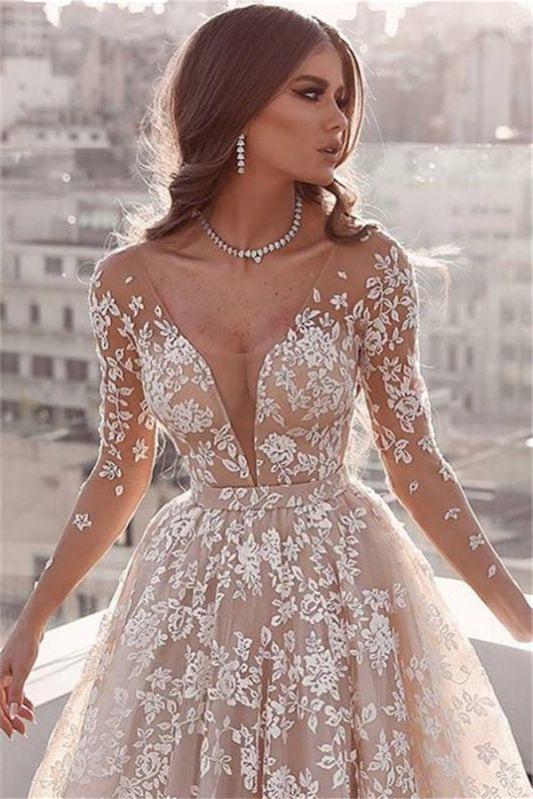 Langärmliges A-Linien-Brautkleid aus Tüll mit Spitzenapplikationen