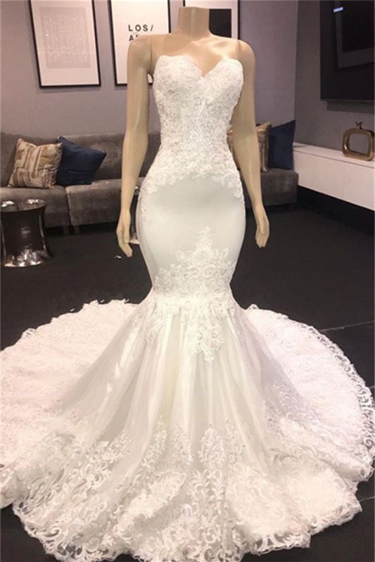 Herzförmiges, ärmelloses Brautkleid im Meerjungfrau-Stil aus Spitze