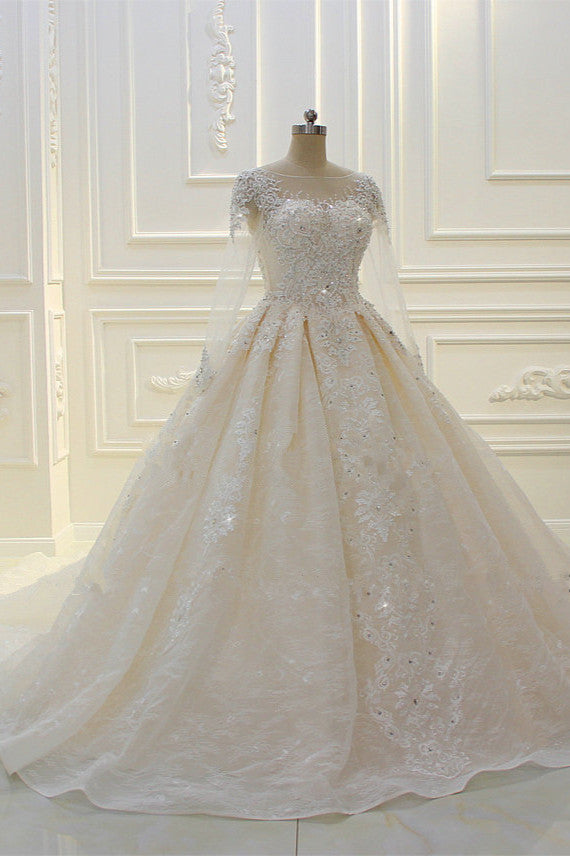Langärmliges, perlenbesetztes Ballkleid-Brautkleid von Bateau mit Spitzenapplikationen