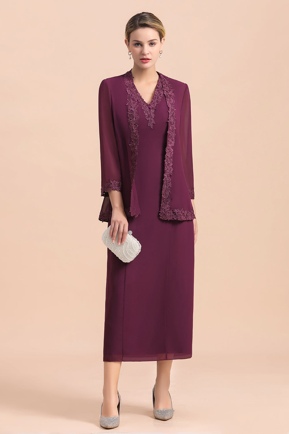 Kaufen Sie online bei babyonlinedress.de Kurze Brautmutterkleider Mit Bolero. Chiffon Kleider Für Brautmutter mit hocher Qualität bekommen.