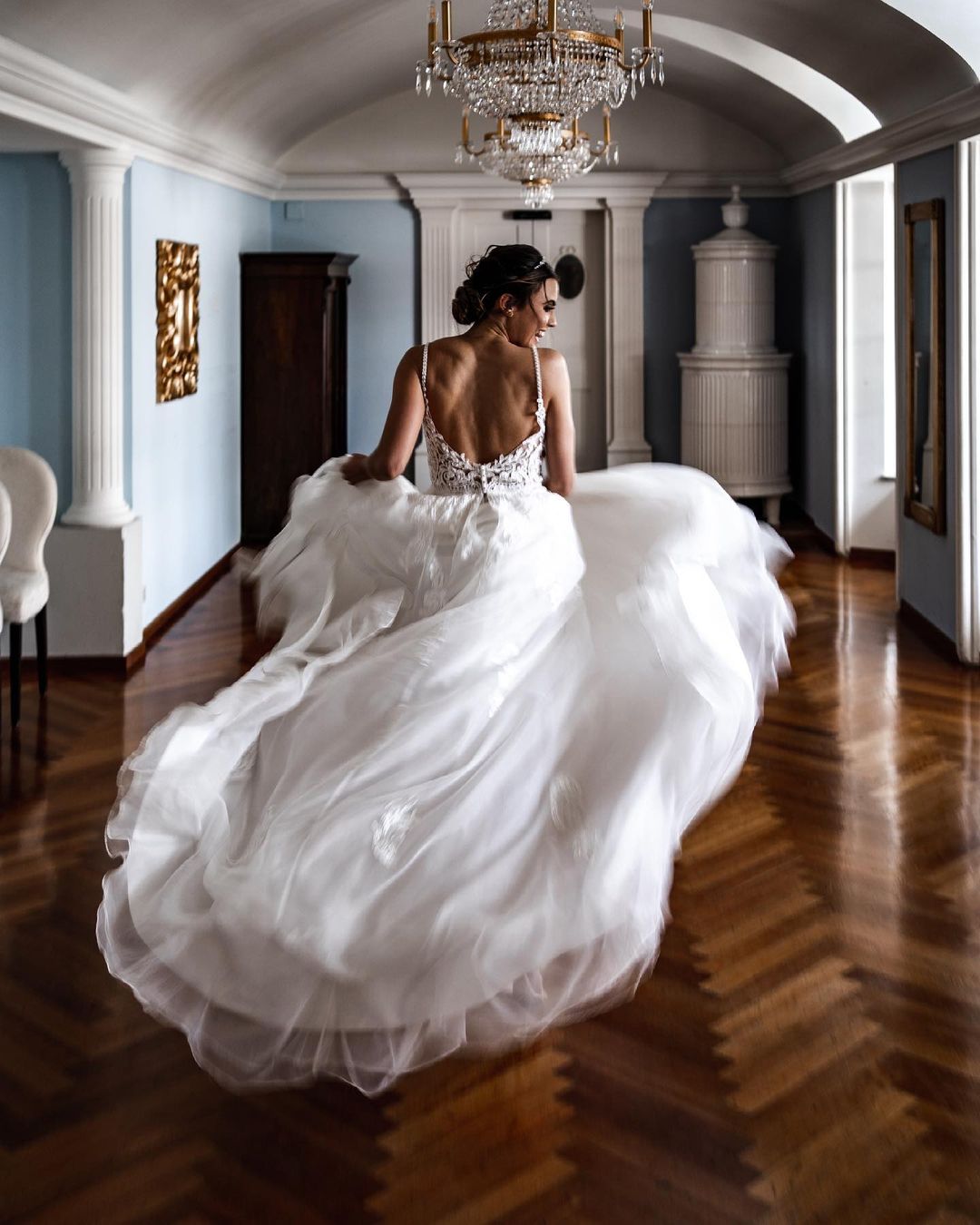 A-Linien-Brautkleid mit Spaghettiträgern, Spitze und Tüll