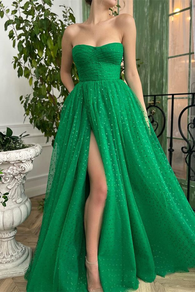 Glamouröses grünes, ärmelloses, herzförmiges Ballkleid aus Tüll mit Schlitz