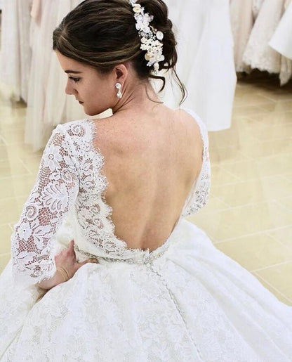 A-Linie, rückenfreies, langes Brautkleid mit Spitze und Ärmeln