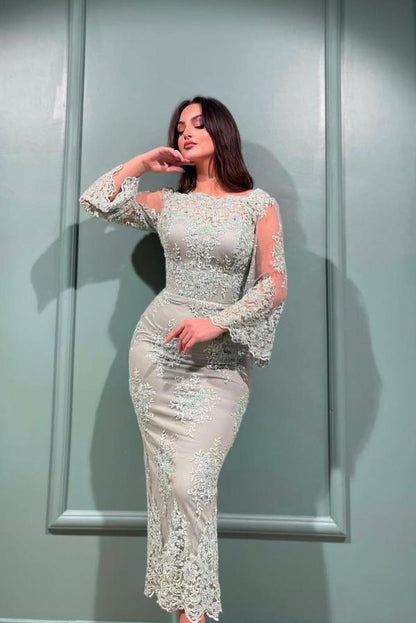Finden Sie Silber Brautmutterkleider Kurz Günstig online bei babyonlinedress.de. Spitze Kleider für Brautmutter nach maß zur Hochzeit gehen.