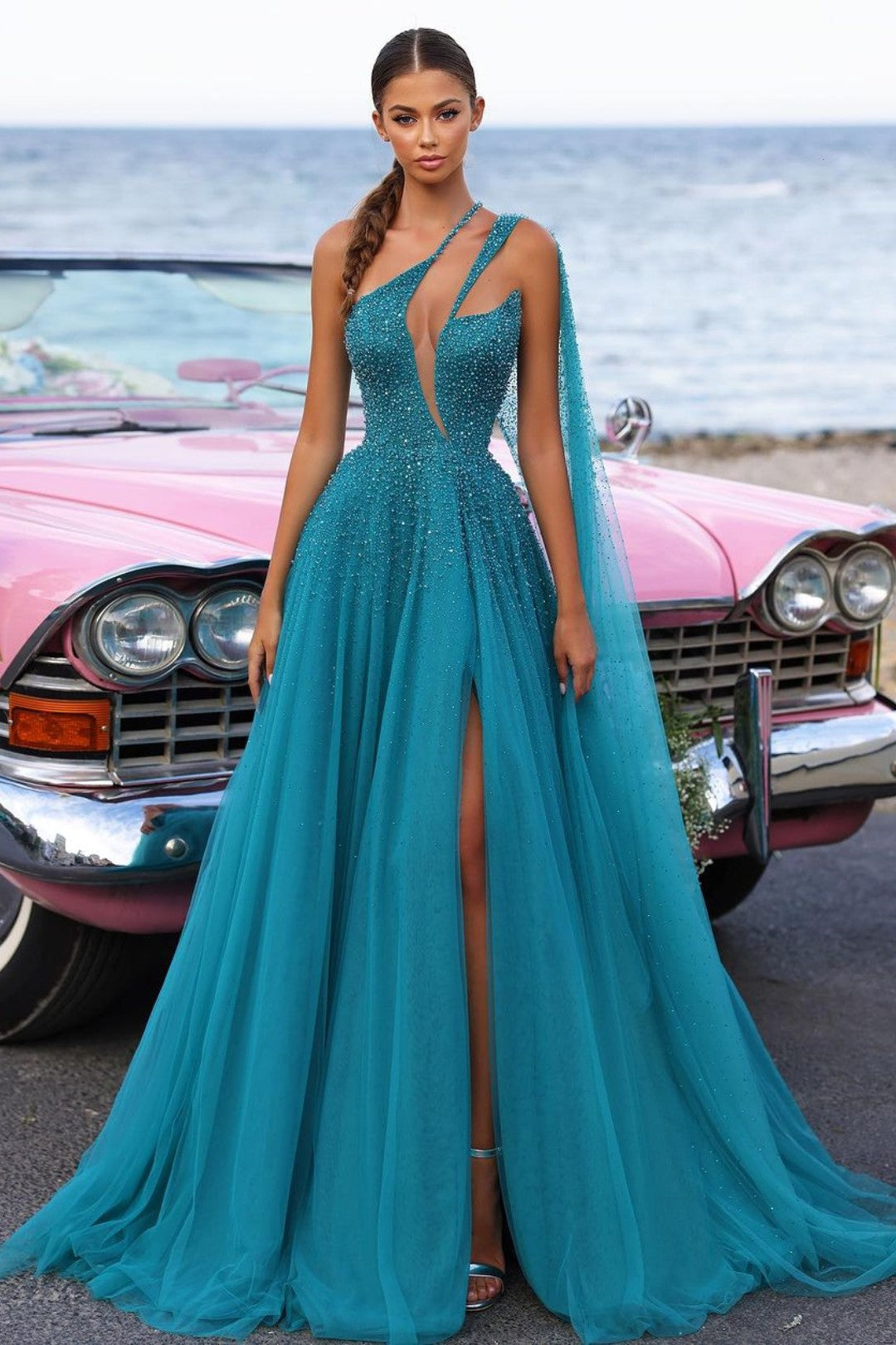 Blaues Tüll-Abschlussballkleid, A-Linien-Kleid mit Pailletten und hohem Schlitz