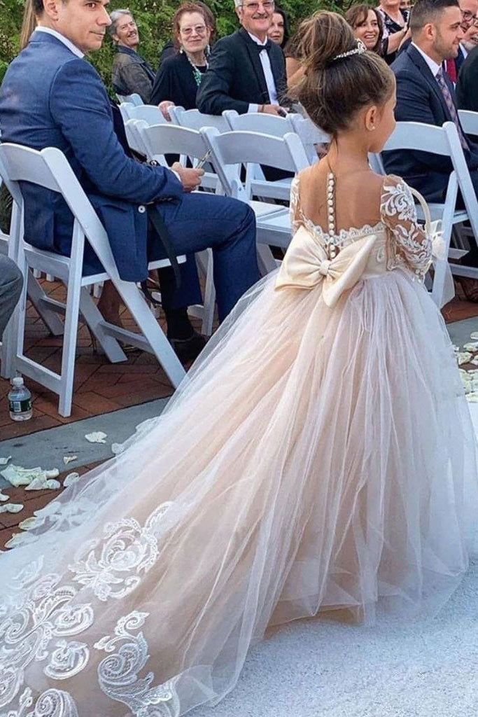 Kaufen Sie Wunderschöne Blumenmädchenkleider Günstig online bei babyonlinedress.de. Kinder Hochzeitskleider Online für Sie zur Hochzeit gehen.