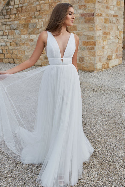 Schlichtes Brautkleid A-Linie aus Tüll Hochzeitskleider mit V-Ausschnitt