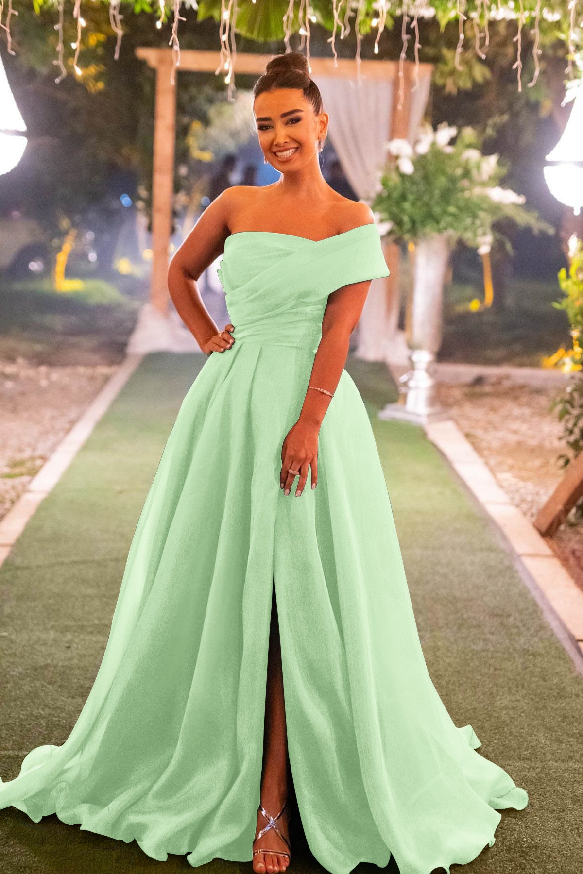 Dunkelgrünes trägerloses One-Shoulder-Meerjungfrauen-Abendkleid mit Schlitz vorne und Schleife