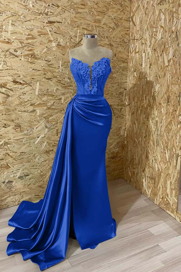 Ärmelloses Meerjungfrau-Abschlussballkleid mit Schlitz und Applikationen