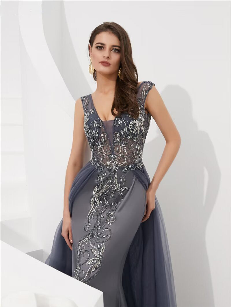 Burgunderrotes Abendkleid im Meerjungfrau-Stil mit V-Ausschnitt und Kristallperlen, rückenfrei, langes formelles Abendkleid