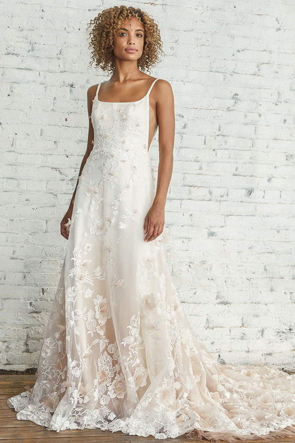Wunderschönes ärmelloses Brautkleid mit Spaghettiträgern und Spitzenapplikationen online
