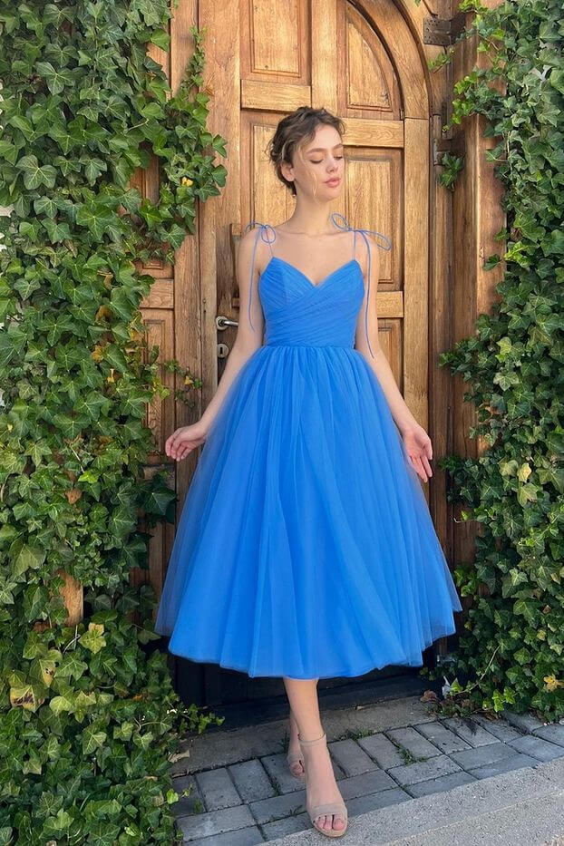 Elegantes, blaues, herzförmiges, kurzes Ballkleid mit Spaghettiträgern online