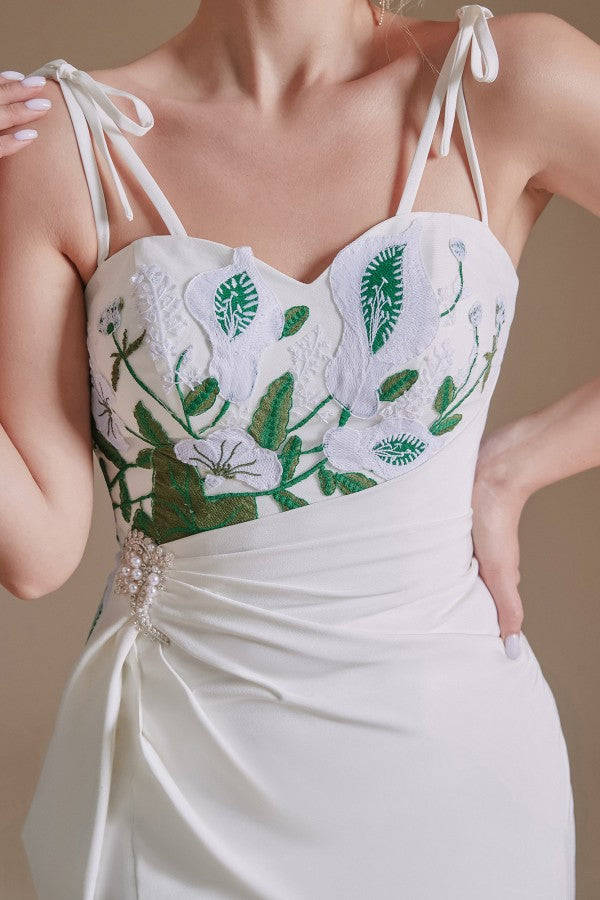 Wunderschönes, langes Meerjungfrau-Brautkleid aus Satin mit Spaghettiträgern und offenem Rücken und Schlitz