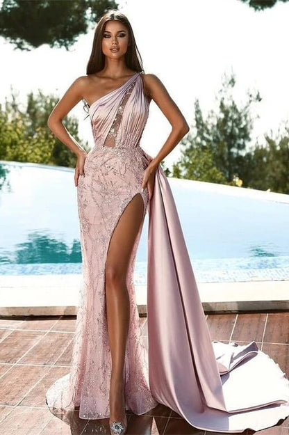 Elegantes rosa One-Shoulder-Abschlussballkleid im Meerjungfrau-Stil mit Perlen und Schlitz