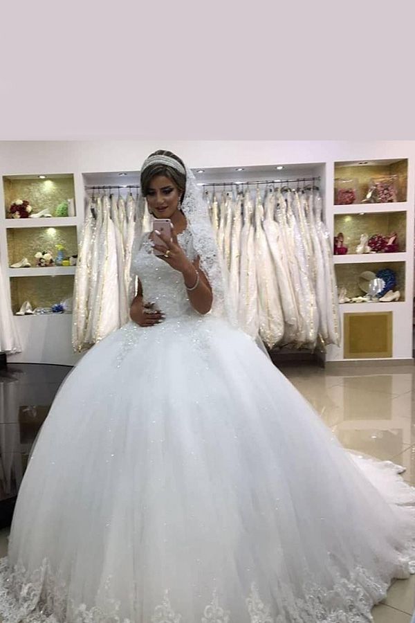 Weißes Ballkleid-Brautkleid mit kurzen Ärmeln und Spitze
