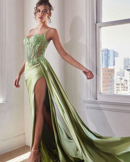 Blaues, erstaunlich schickes, trägerloses, ärmelloses Ballkleid mit hohem Schlitz |  Ovlias