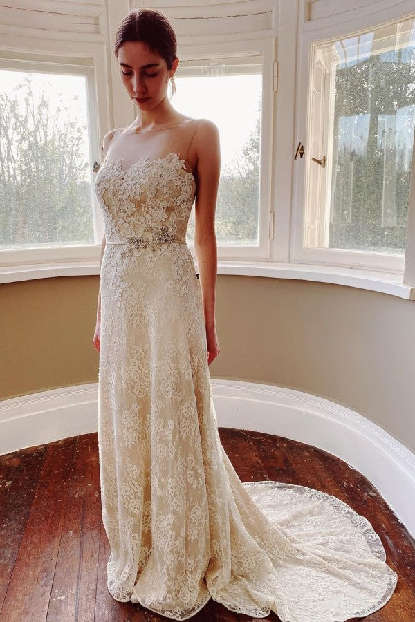 Bodenlanges Bateau-Brautkleid im Meerjungfrau-Stil mit Perlen, Spitzenapplikationen und Schärpe