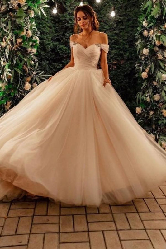 Schulterfreies, langes Brautkleid in A-Linie aus Tüll mit Kapellenschleppe