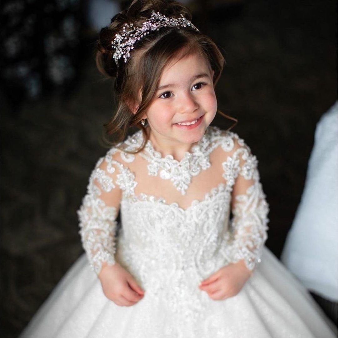 Suchen Sie Hochzeitskleider für Kinder online bei babyonlinedress.de. Blumenmädchen Kleid nach maß Anfertigen online.