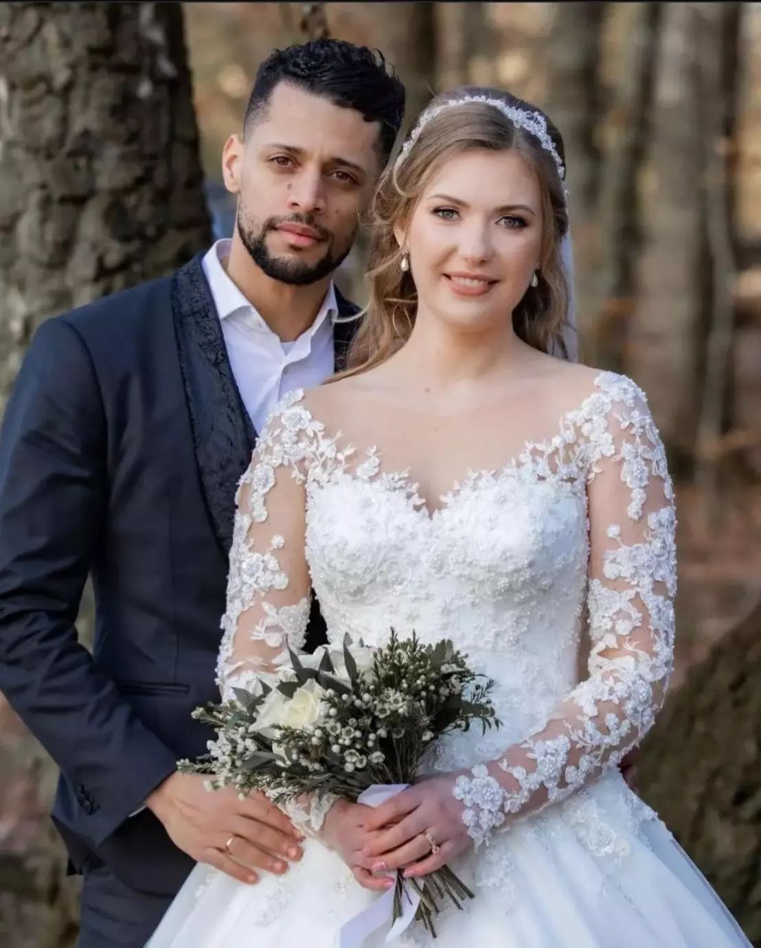 A-Linien-Brautkleid mit Herzausschnitt, Applikationen, langen Ärmeln und Spitze