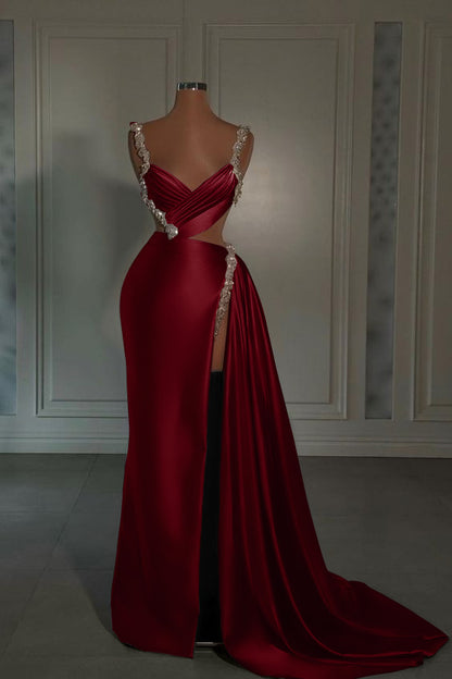 Glamouröses rosa Ballkleid mit herzförmigem Spaghettiträger und hohem Schlitz