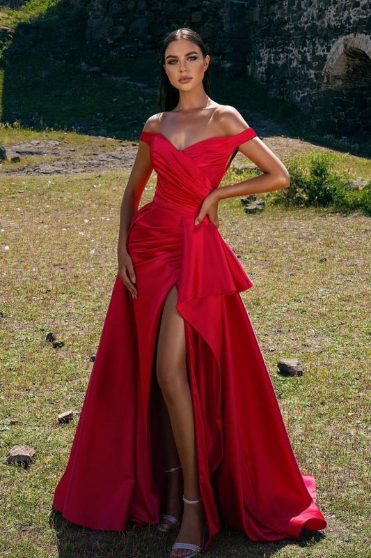 Rotes schulterfreies Meerjungfrau-Abschlussballkleid mit Schlitz