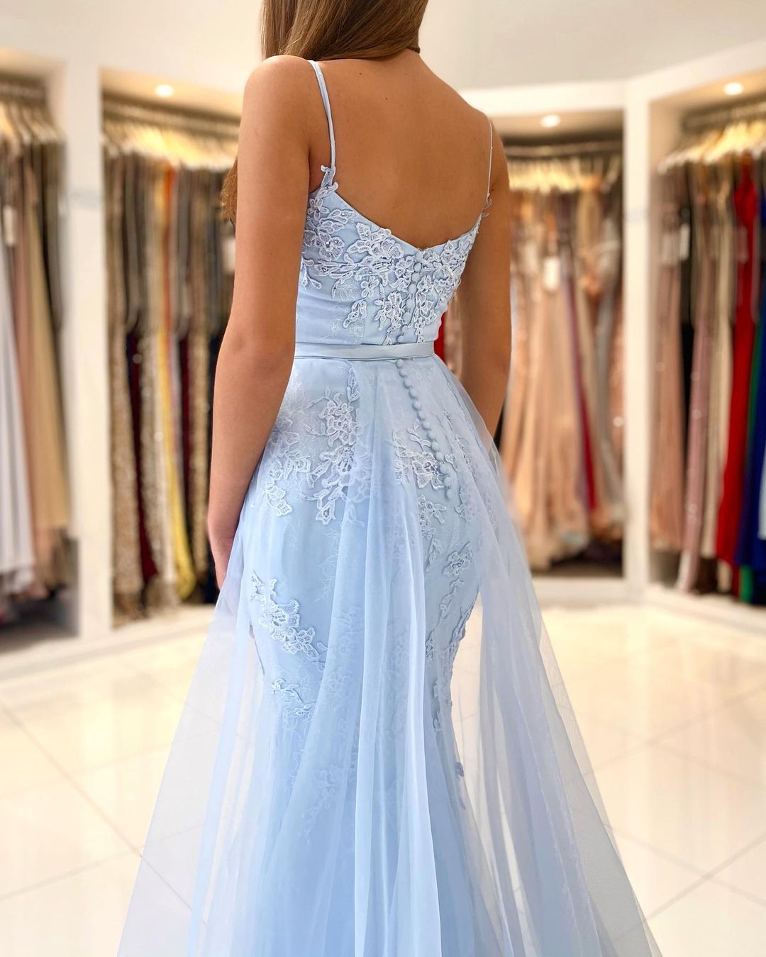 Himmelblaues Spitzen-Abschlussballkleid im Meerjungfrau-Stil